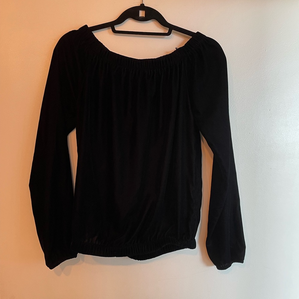 Bailey/44 off shoulder velour  shirt new without tags